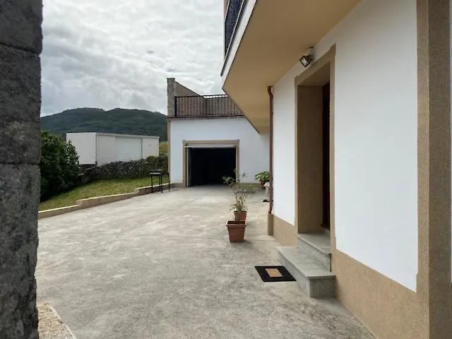 O Casa Con Vistas En Carnota Lira (A Coruna)